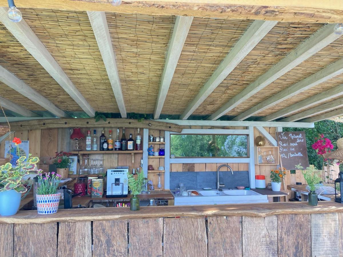 Cabane Bivouac Avec Echelle A L'Ombre Des Chenes Idrac-Respailles Dış mekan fotoğraf