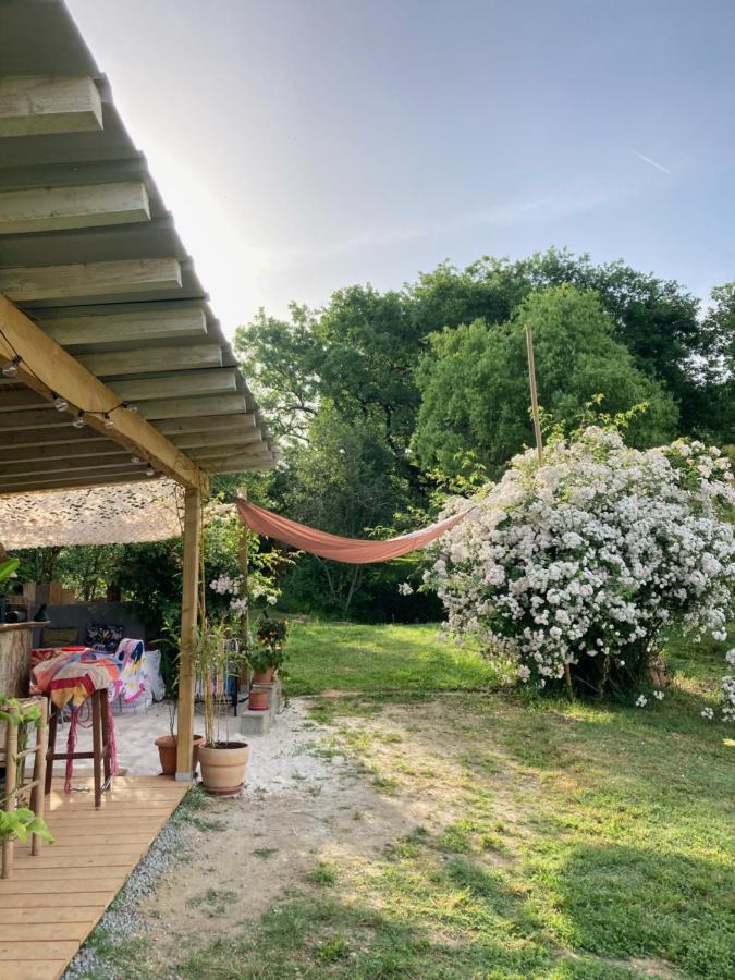 Cabane Bivouac Avec Echelle A L'Ombre Des Chenes Idrac-Respailles Dış mekan fotoğraf